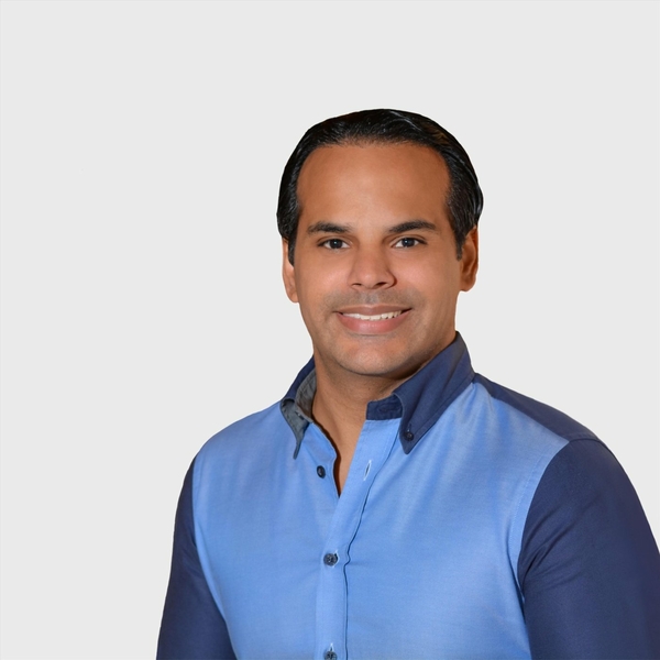 El Cambio Va Con Vasquez Pena