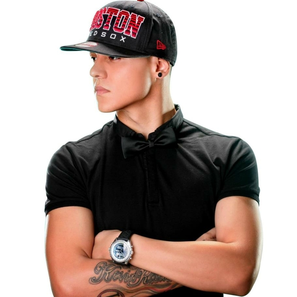 Canciones de Kevin Roldan